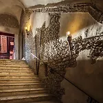 Castello Orsini 酒店 Nerola