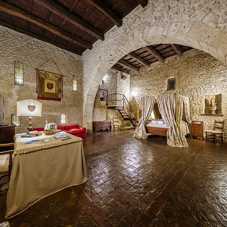 Castello Orsini 호텔 네롤라