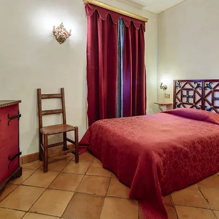 Castello Orsini 호텔