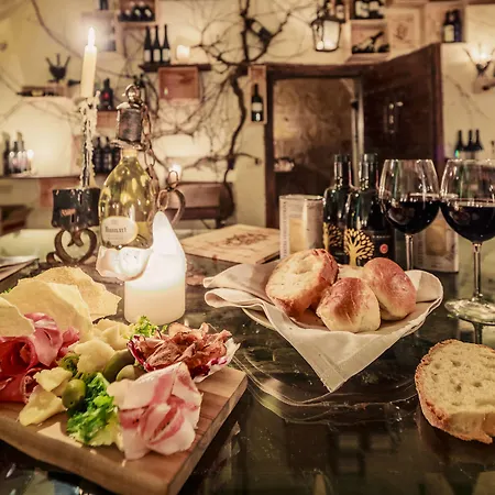 Castello Orsini 호텔 5*