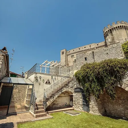 Castello Orsini 호텔 5*