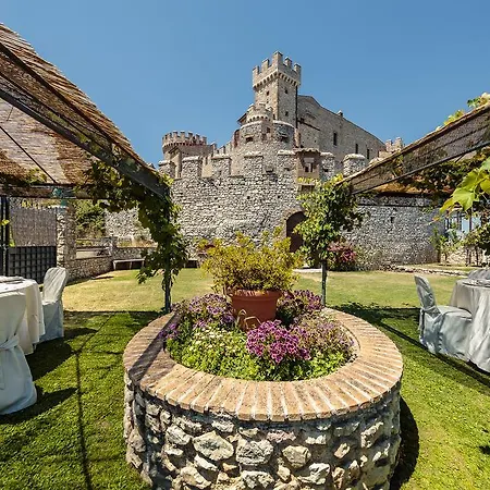 호텔 Castello Orsini