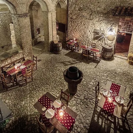 Castello Orsini Hotel 5*